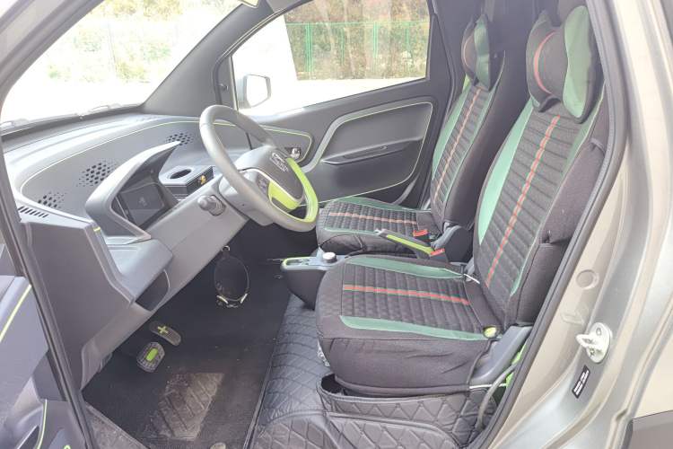 Used Baojun E100 2020 305KM Smart Drive Version Left Front Seat