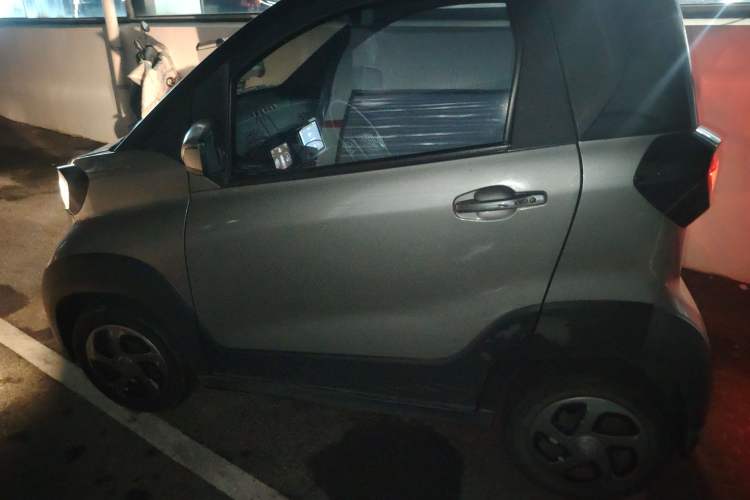 Used Baojun E100 2020 305KM Smart Drive Version Left Side