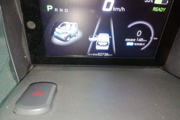 Used Baojun E100 2020 305KM Smart Drive Version Odometer Close Up