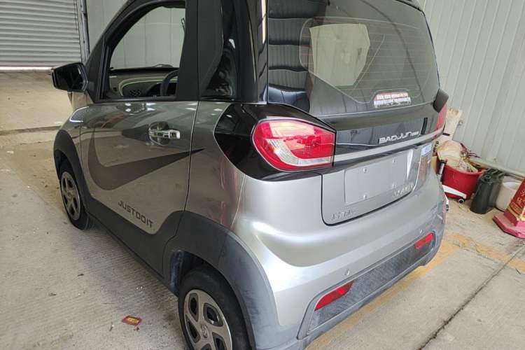 Used Baojun E100 2020 305KM Smart Drive Version Rear Left 45 Deg