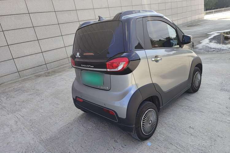 Used Baojun E100 2020 305KM Smart Drive Version Rear Right 45 Deg