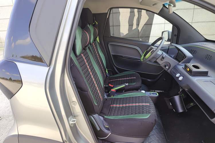 Used Baojun E100 2020 305KM Smart Drive Version Right Front Seat