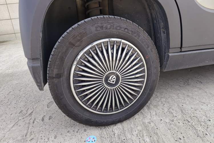 Used Baojun E100 2020 305KM Smart Drive Version Right Rear Wheel Hub