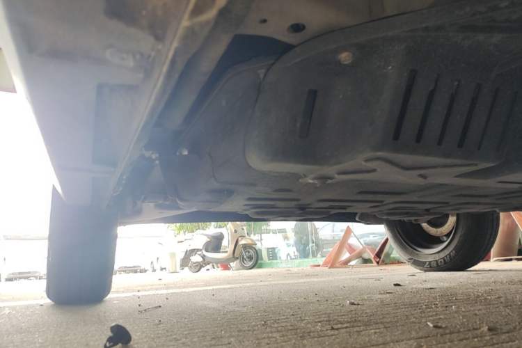 Used Baojun E100 2020 305KM Smart Drive Version Right Side Sill