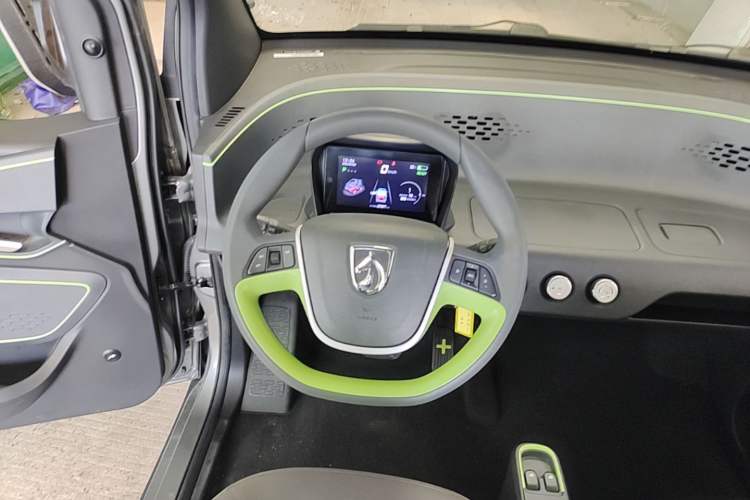 Used Baojun E100 2020 305KM Smart Drive Version Steering Wheel