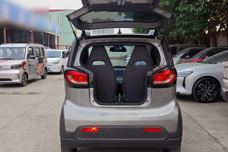 Used Baojun E100 2020 305KM Smart Drive Version Trunk