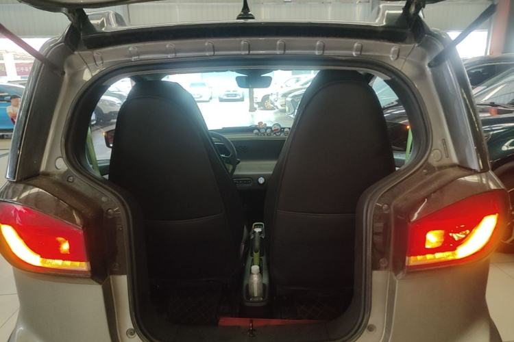 Used Baojun E100 2020 305KM Smart Drive Version Trunk