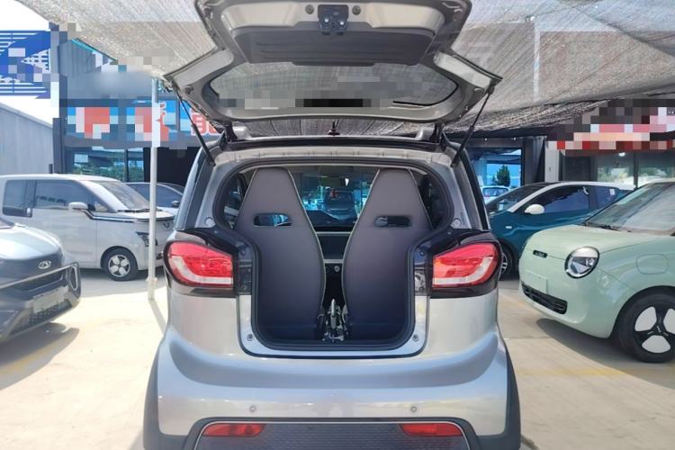 Used Baojun E100 2020 305KM Smart Drive Version Trunk
