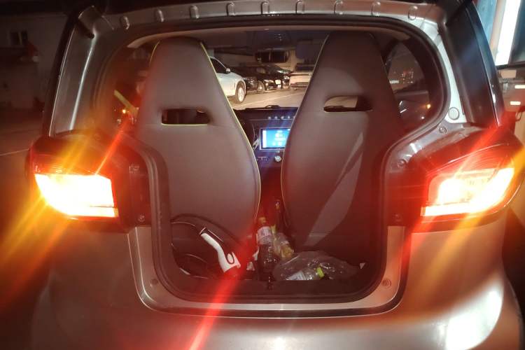 Used Baojun E100 2020 305KM Smart Drive Version Trunk