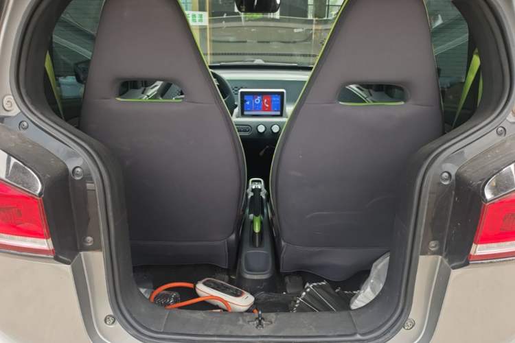 Used Baojun E100 2020 305KM Smart Drive Version Trunk