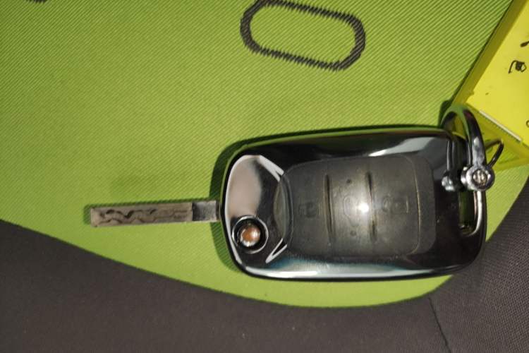 Used Baojun E100 2020 305KM Smart Drive Version Vehicle Key