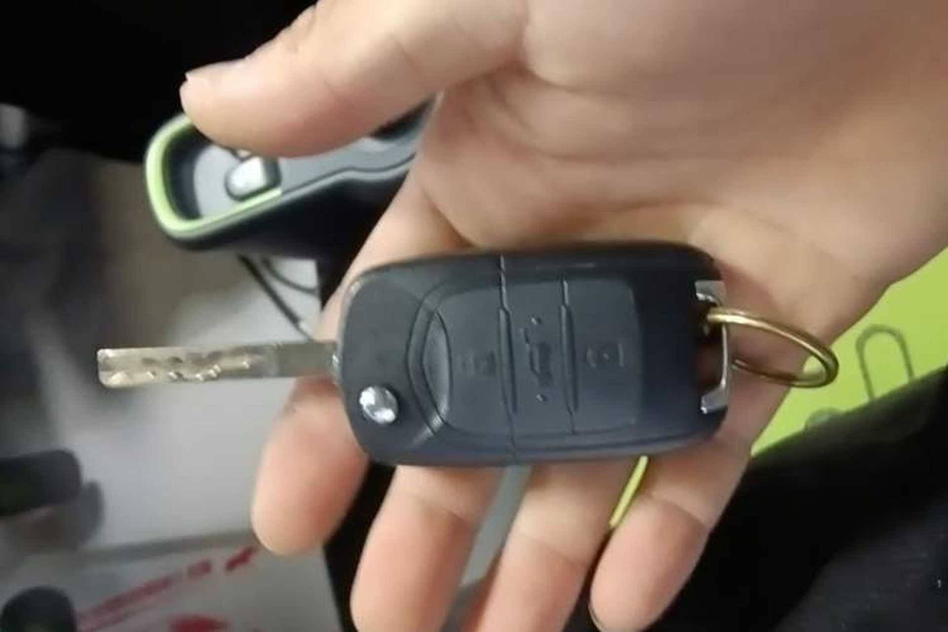 Used Baojun E100 2020 305KM Smart Drive Version Vehicle Key
