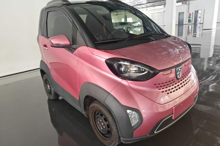 Used Baojun E100 2020 305KM Smart Drive Version Front Right 45 Deg