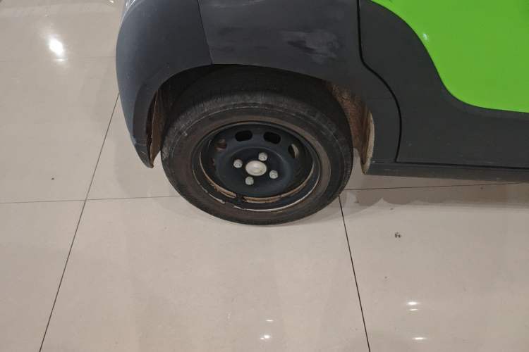 Used Baojun E100 2020 305KM Smart Drive Version Right Rear Wheel Hub