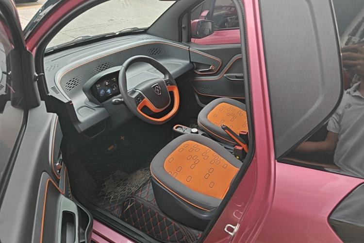 Used Baojun E100 2020 305KM Smart Drive Version Left Front Seat