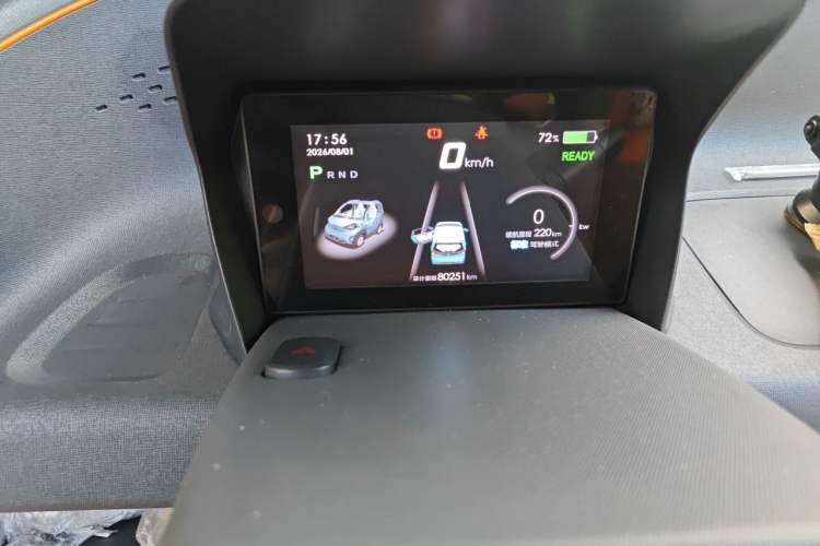Used Baojun E100 2020 305KM Smart Drive Version Odometer Close Up