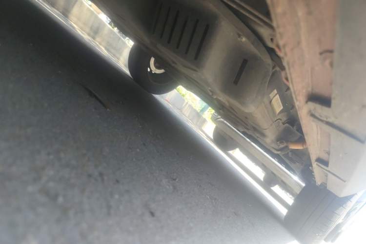 Used Baojun E100 2020 305KM Smart Drive Version Chassis Front Left