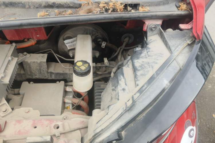 Used Baojun E100 2020 305KM Smart Drive Version Engine Bay Left