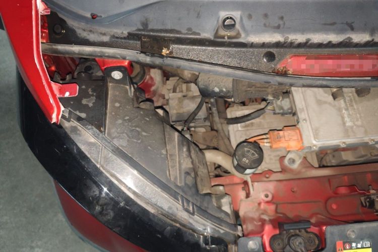 Used Baojun E100 2020 305KM Smart Drive Version Engine Bay Right