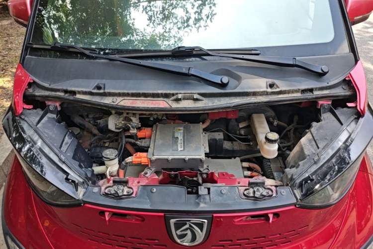 Used Baojun E100 2020 305KM Smart Drive Version Engine Bay