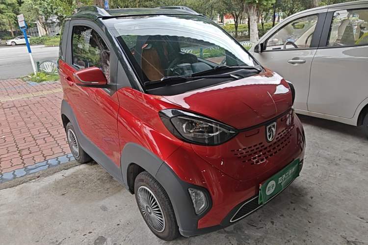 Used Baojun E100 2020 305KM Smart Drive Version Front Right 45 Deg