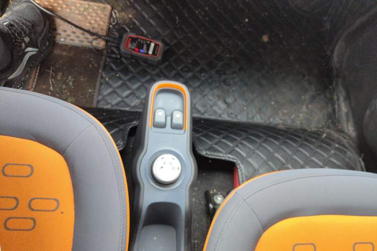 Used Baojun E100 2020 305KM Smart Drive Version Gear Lever