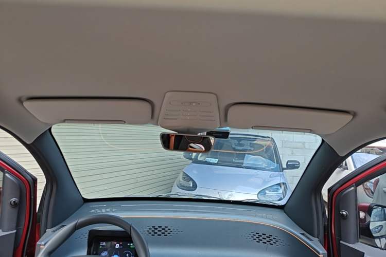 Used Baojun E100 2020 305KM Smart Drive Version Headliner