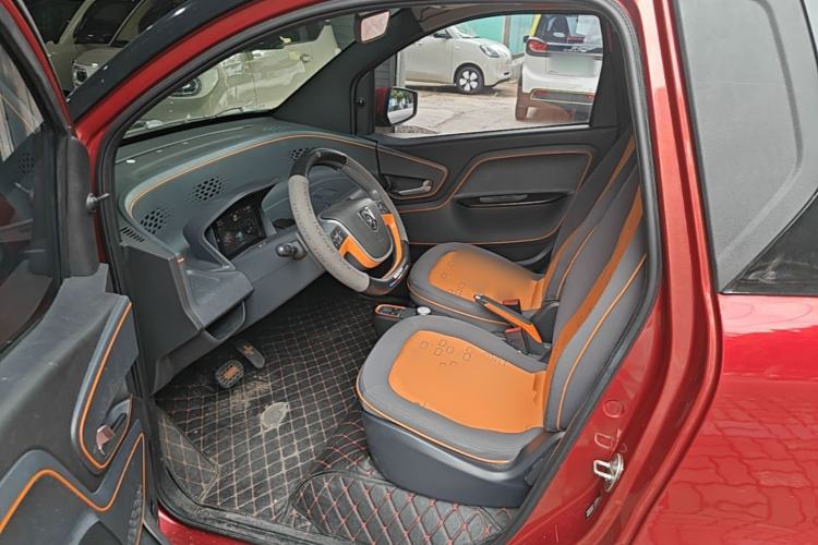 Used Baojun E100 2020 305KM Smart Drive Version Left Front Seat