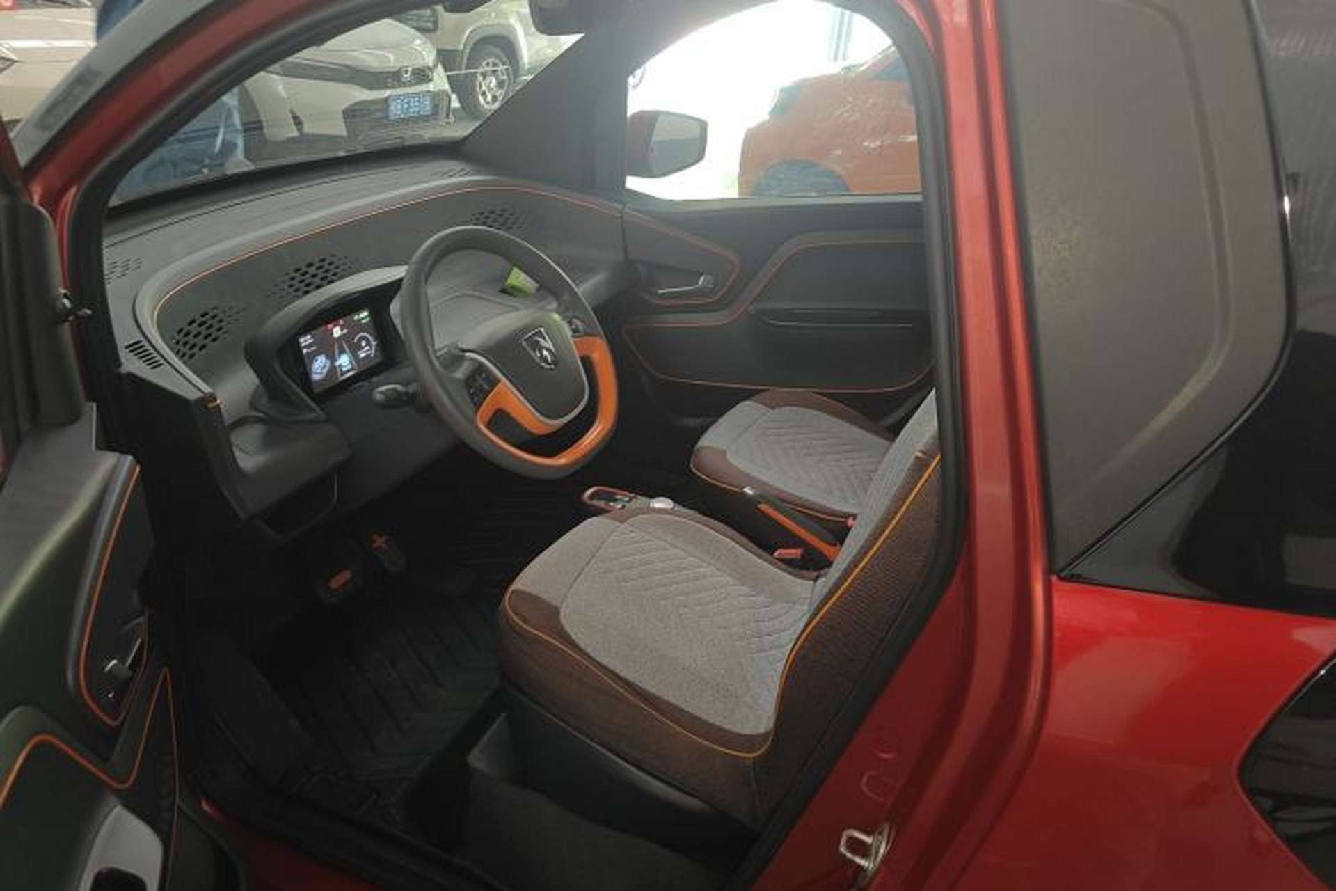 Used Baojun E100 2020 305KM Smart Drive Version Left Front Seat