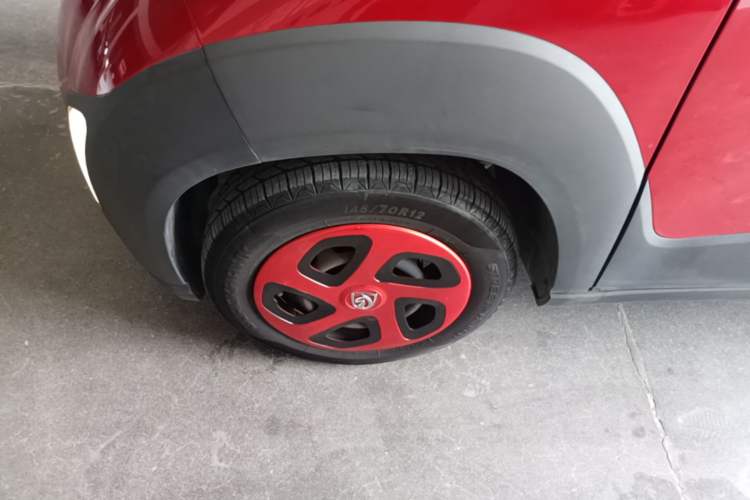Used Baojun E100 2020 305KM Smart Drive Version Left Front Wheel Hub