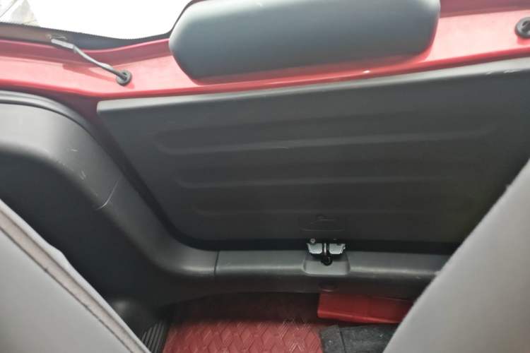 Used Baojun E100 2020 305KM Smart Drive Version Left Rear Seat