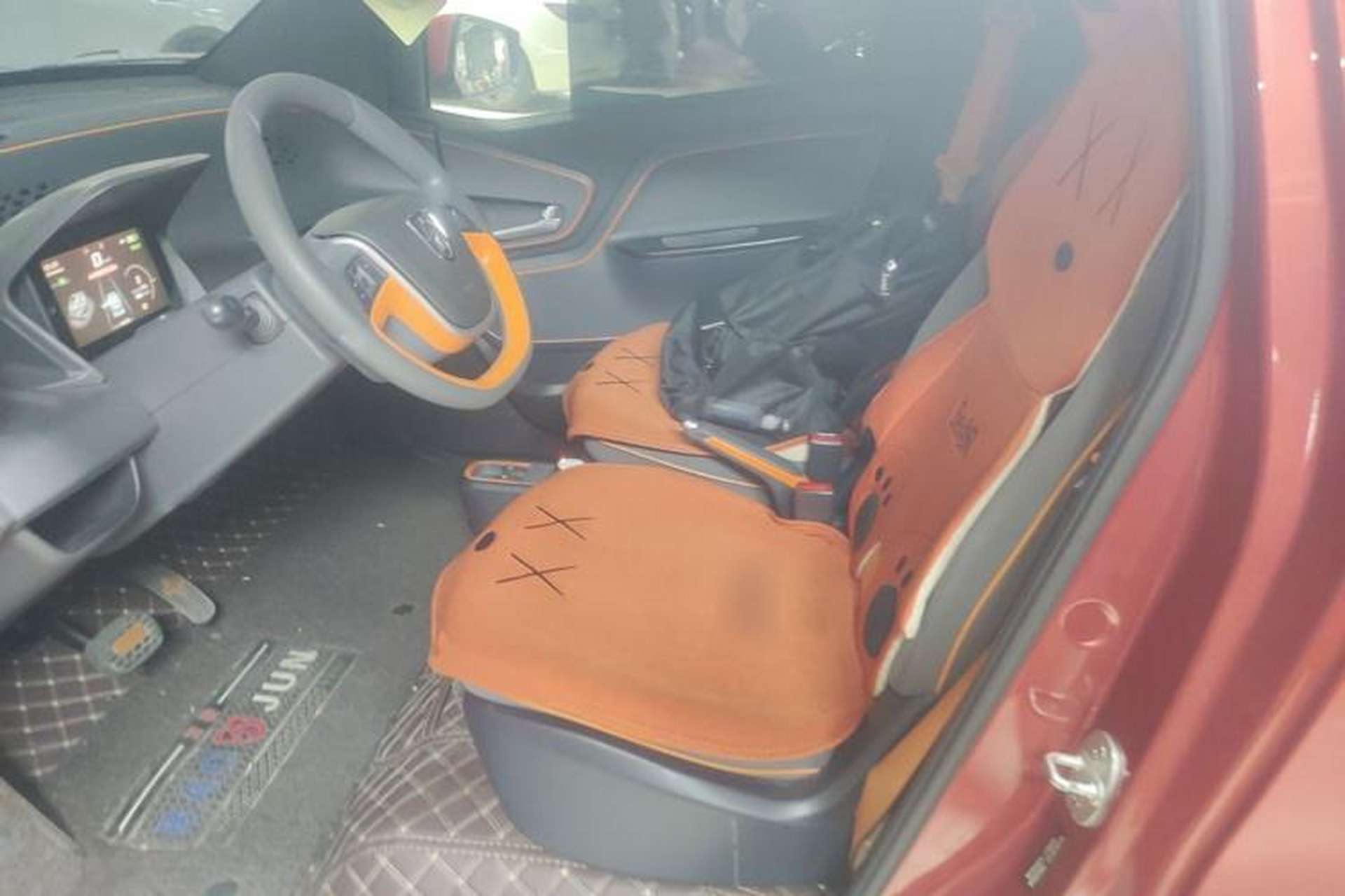Used Baojun E100 2020 305KM Smart Drive Version Left Rear Seat