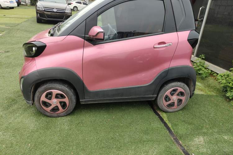 Used Baojun E100 2020 305KM Smart Drive Version Left Side
