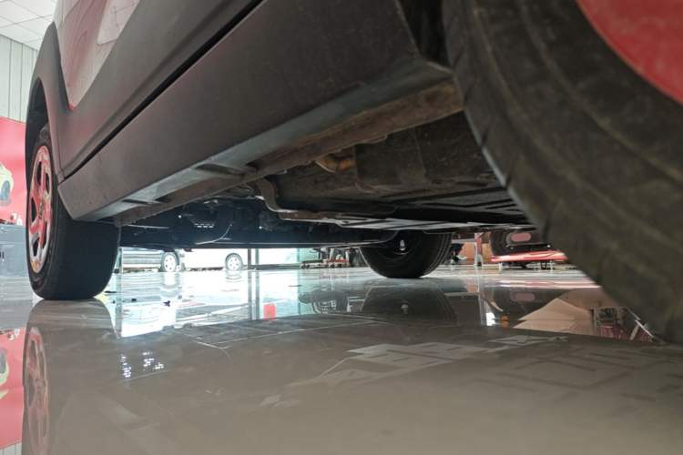 Used Baojun E100 2020 305KM Smart Drive Version Left Side Sill