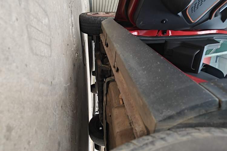 Used Baojun E100 2020 305KM Smart Drive Version Left Side Sill