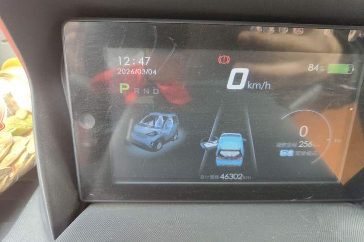 Used Baojun E100 2020 305KM Smart Drive Version Odometer Close Up