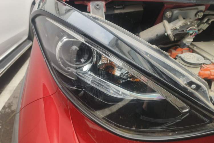 Used Baojun E100 2020 305KM Smart Drive Version Right Front Headlight