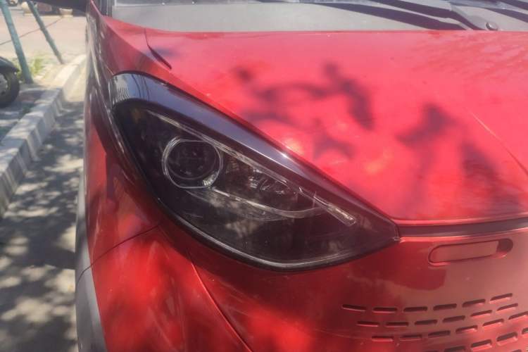 Used Baojun E100 2020 305KM Smart Drive Version Right Front Headlight