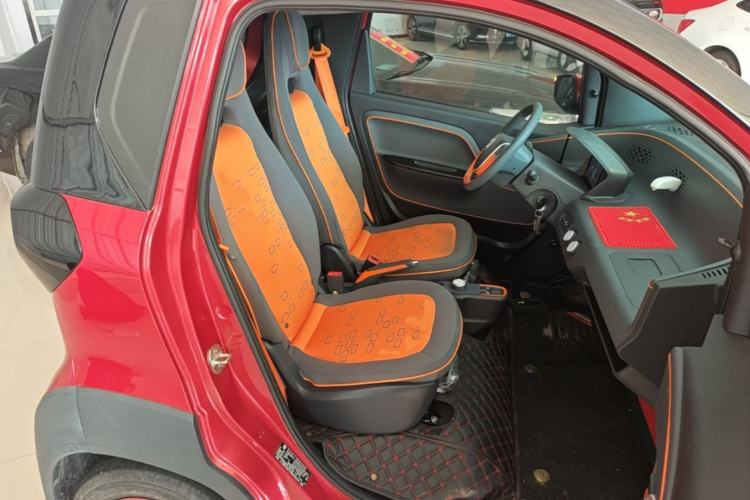 Used Baojun E100 2020 305KM Smart Drive Version Right Front Seat