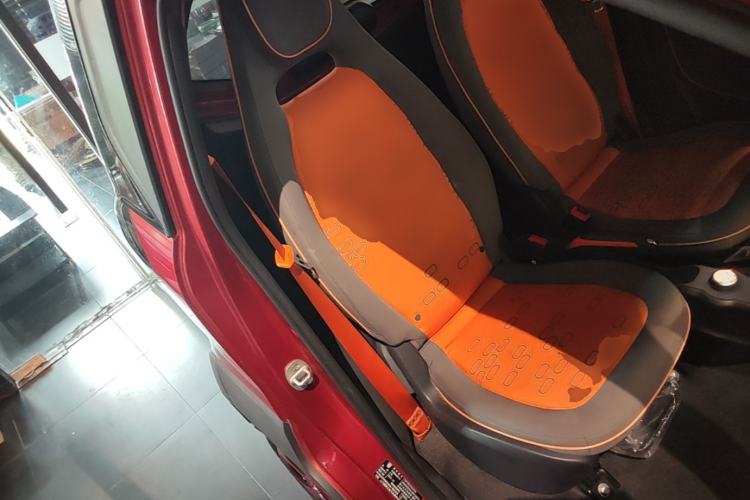Used Baojun E100 2020 305KM Smart Drive Version Right Front Seat