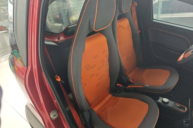 Used Baojun E100 2020 305KM Smart Drive Version Right Front Seat