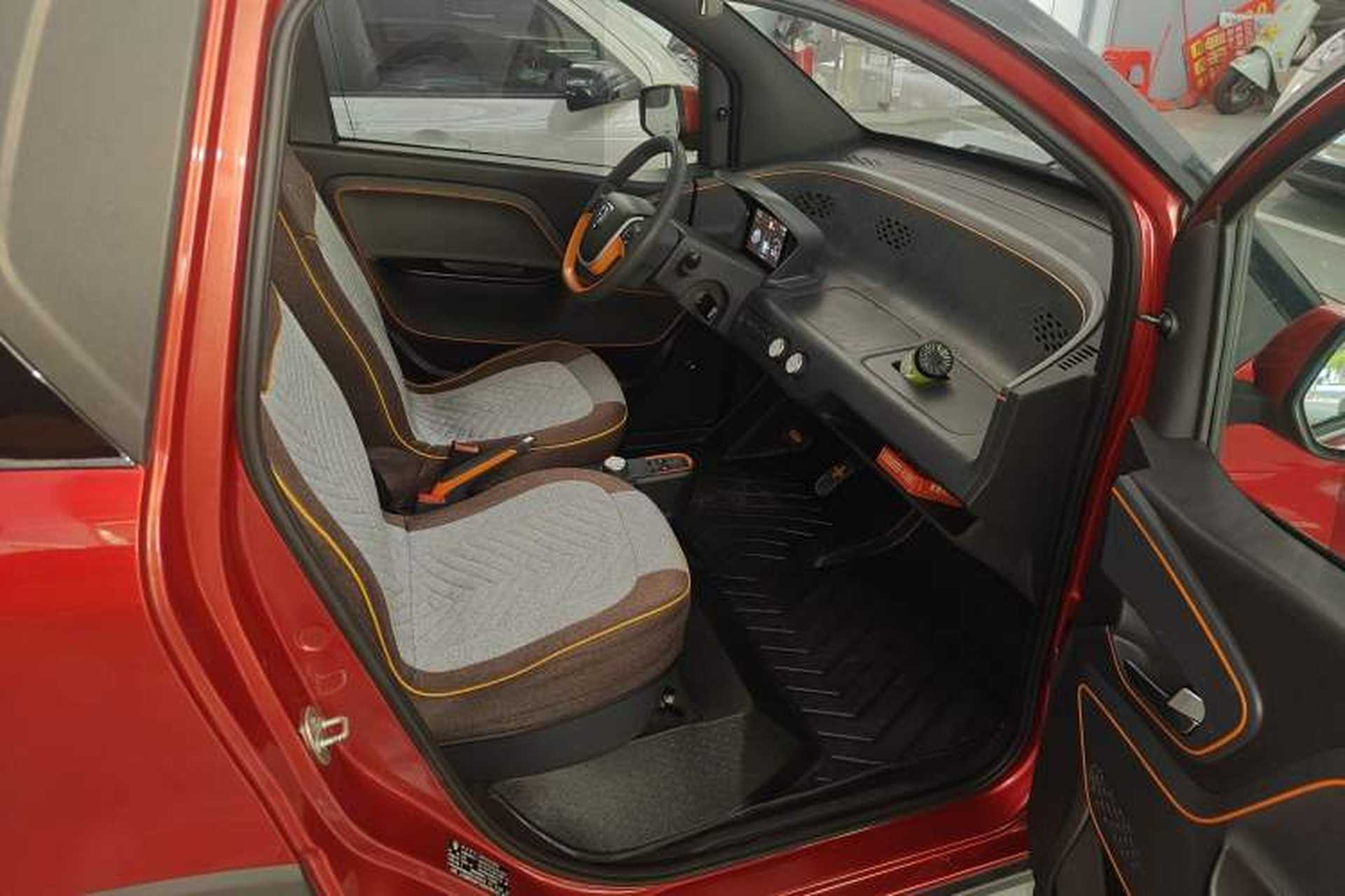 Used Baojun E100 2020 305KM Smart Drive Version Right Front Seat