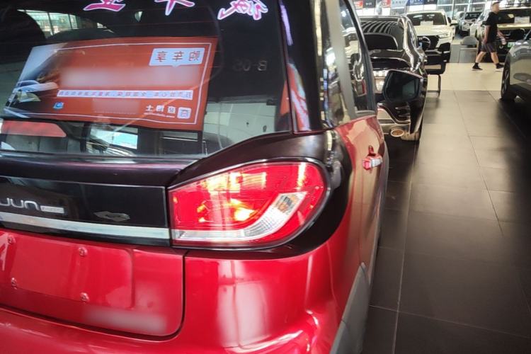 Used Baojun E100 2020 305KM Smart Drive Version Right Rear Taillight