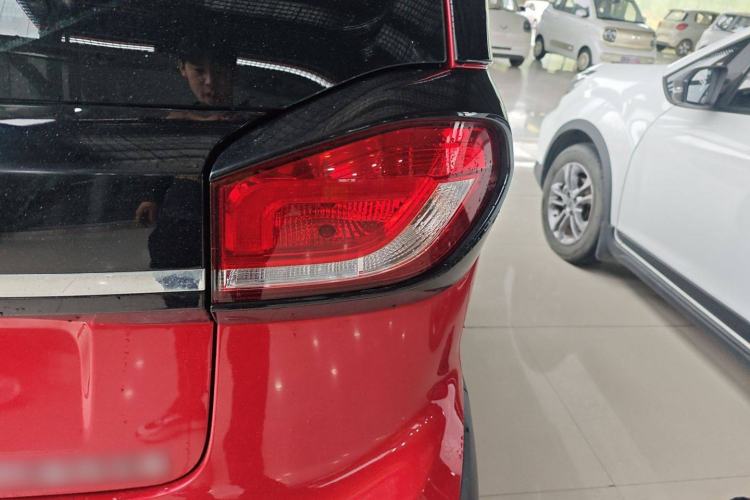 Used Baojun E100 2020 305KM Smart Drive Version Right Rear Taillight