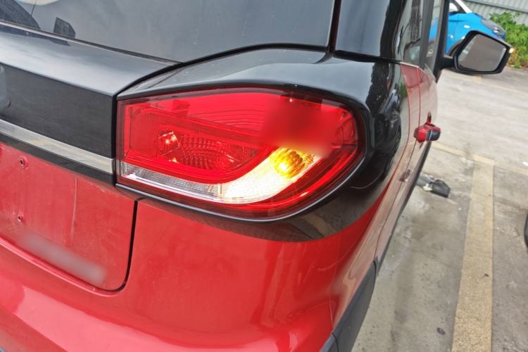Used Baojun E100 2020 305KM Smart Drive Version Right Rear Taillight
