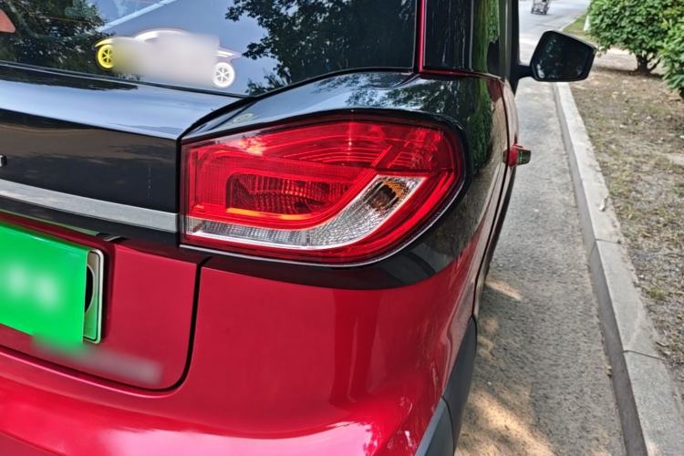 Used Baojun E100 2020 305KM Smart Drive Version Right Rear Taillight