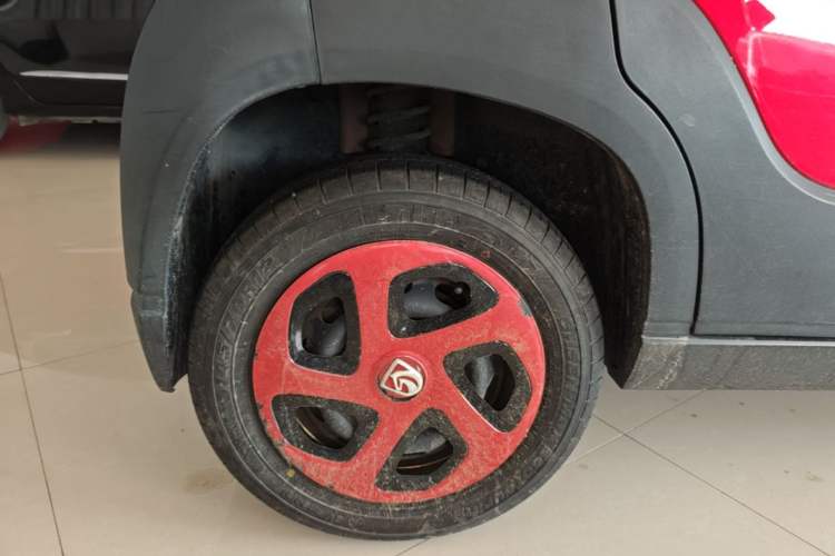 Used Baojun E100 2020 305KM Smart Drive Version Right Rear Wheel Hub