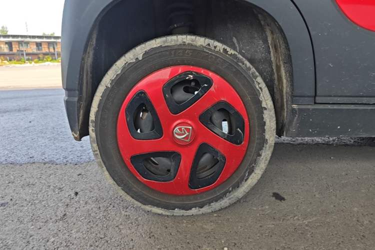 Used Baojun E100 2020 305KM Smart Drive Version Right Rear Wheel Hub