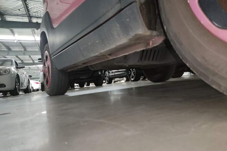 Used Baojun E100 2020 305KM Smart Drive Version Right Side Sill