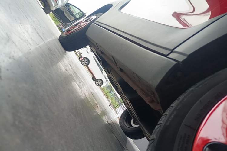 Used Baojun E100 2020 305KM Smart Drive Version Right Side Sill